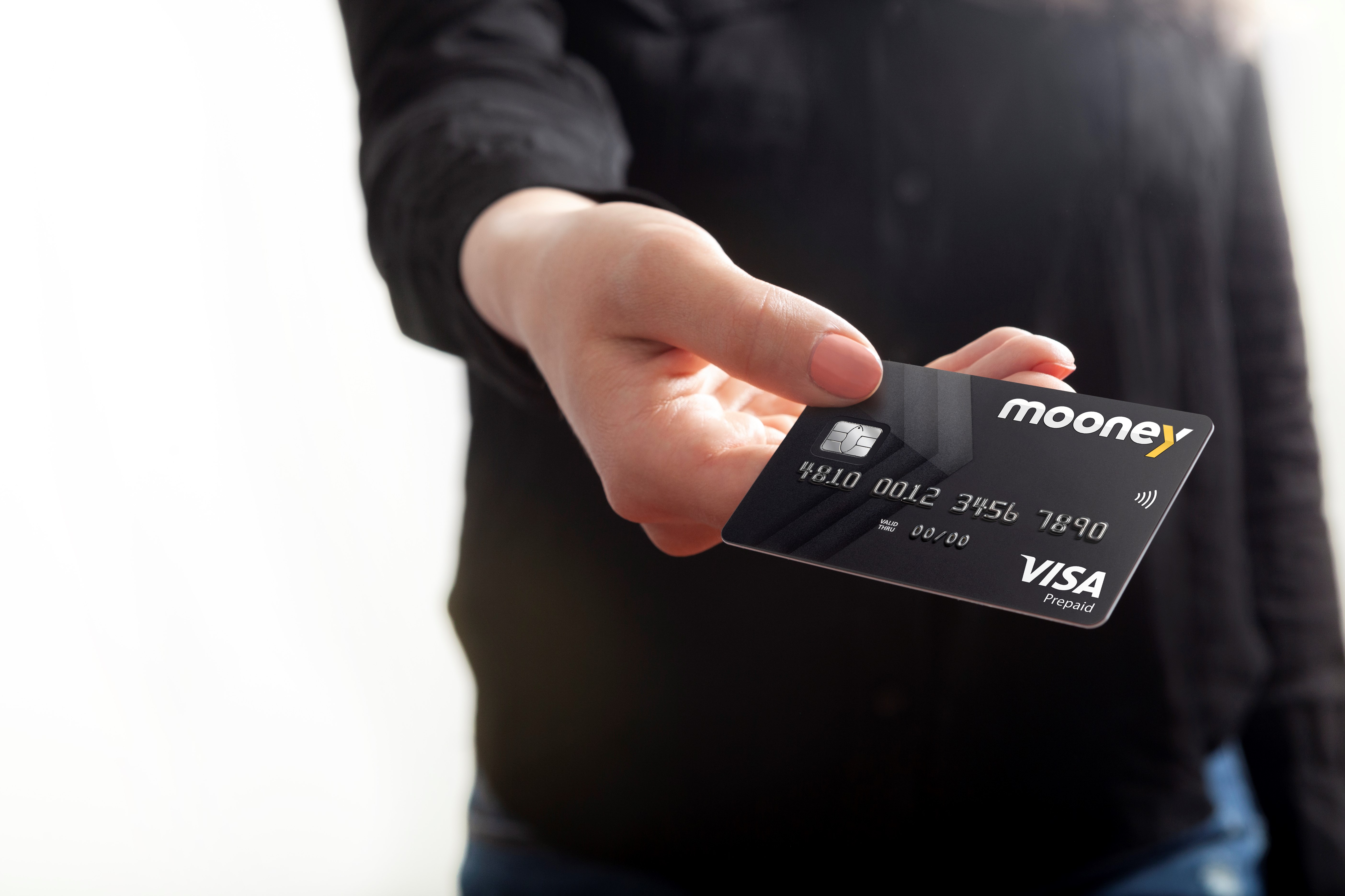 Mooney, Banca d’Italia vieta l’emissione di nuove carte di pagamento