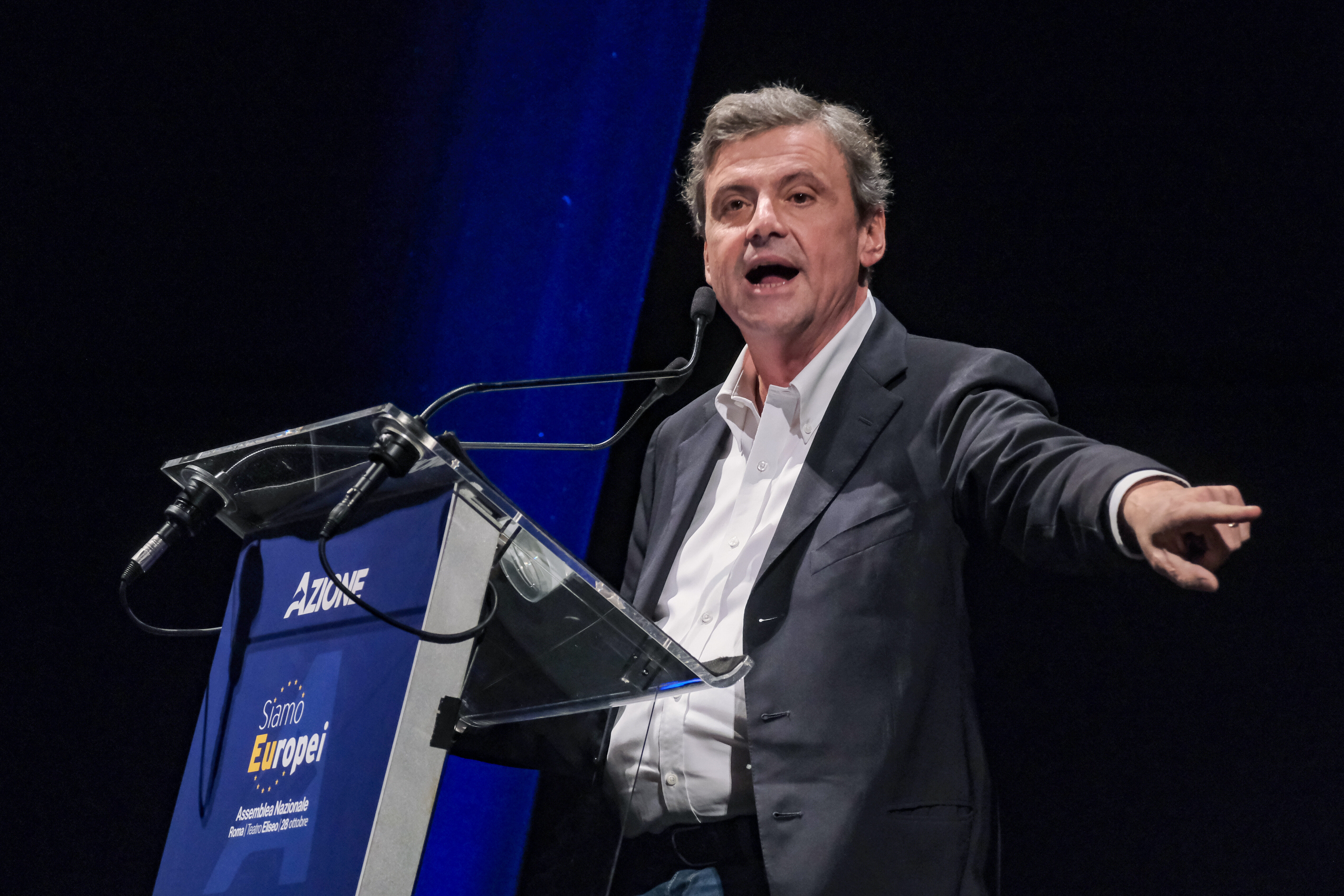 Calenda: «Sì all'energia nucleare. L'Unione sia più forte contro le crisi globali»
