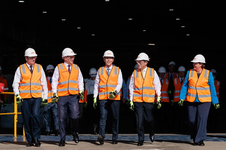 Bhp, offerta di acquisizione della rivale Anglo American per 31,1 miliardi di sterline: il titolo vola in borsa (+12,8%)