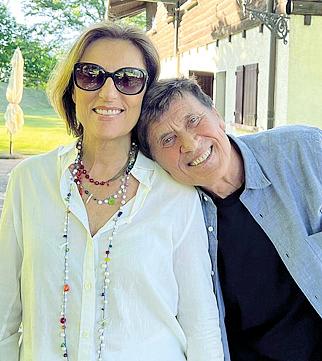 Gianni Morandi: «Celentano voleva organizzare Sanremo con me e Mina. A ...