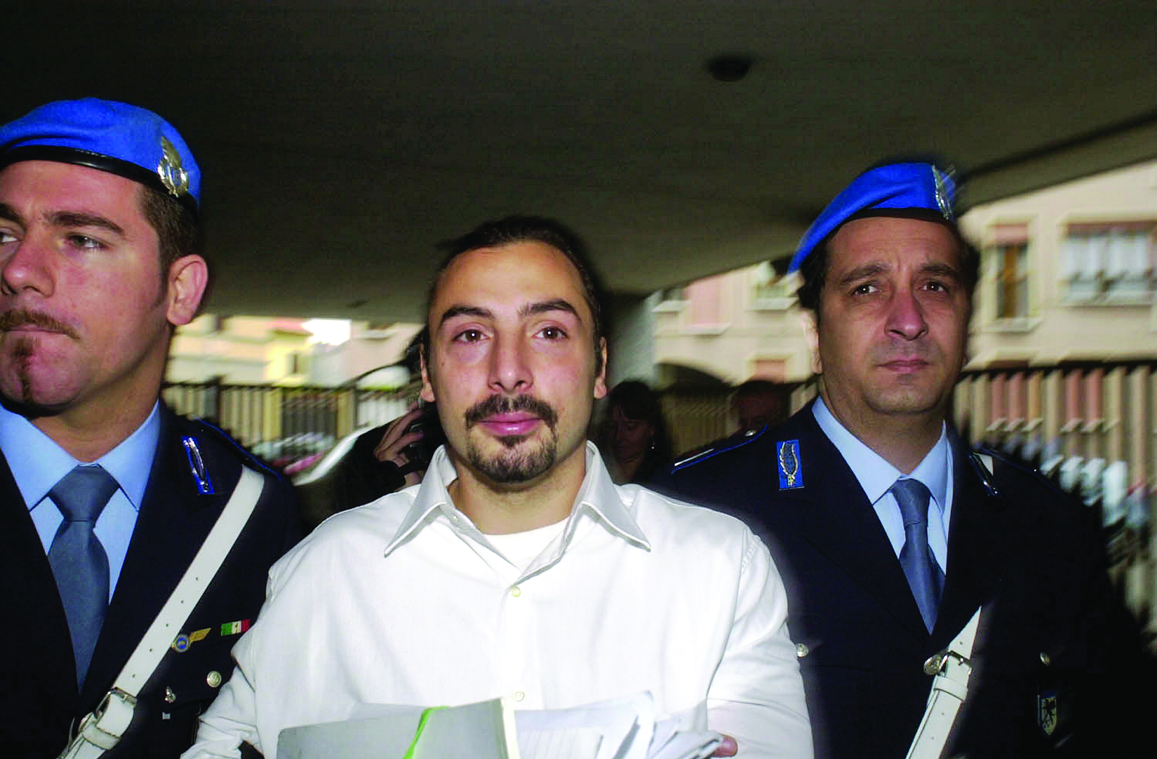 BUSTO ARSIZIO - TRIBUNALE DI BUSTO ARSIZIO CASO SATANISTI PROCESSO PER LE BESTIE DI SATANA SAPONE NICOLA (BUSTO ARSIZIO - 2004-10-12, Maurizio Maule) p.s. la foto e' utilizzabile nel rispetto del contesto in cui e' stata scattata, e senza intento diffamatorio del decoro delle persone rappresentate