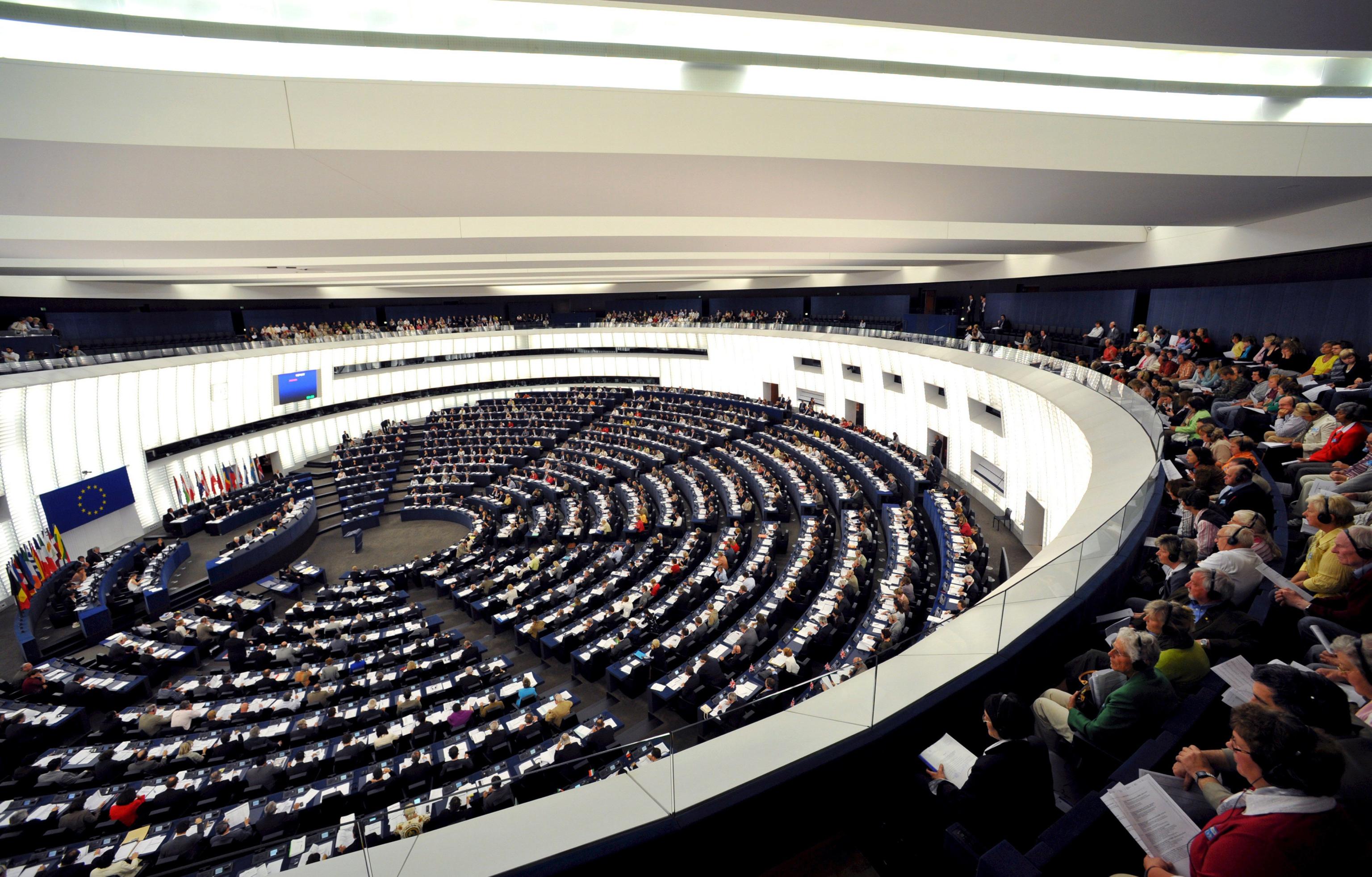 20080902 - ROMA - POL - UE: PARLAMENTO, CROLLO STRASBURGO RILANCIA SEDE UNICA. Una panoramica del Parlamento europeo di Strasburgo, in una immagine del 17 giugno 2008.  ANSA/ARCHIVIO/CHRISTOPHE KARABA/DRN