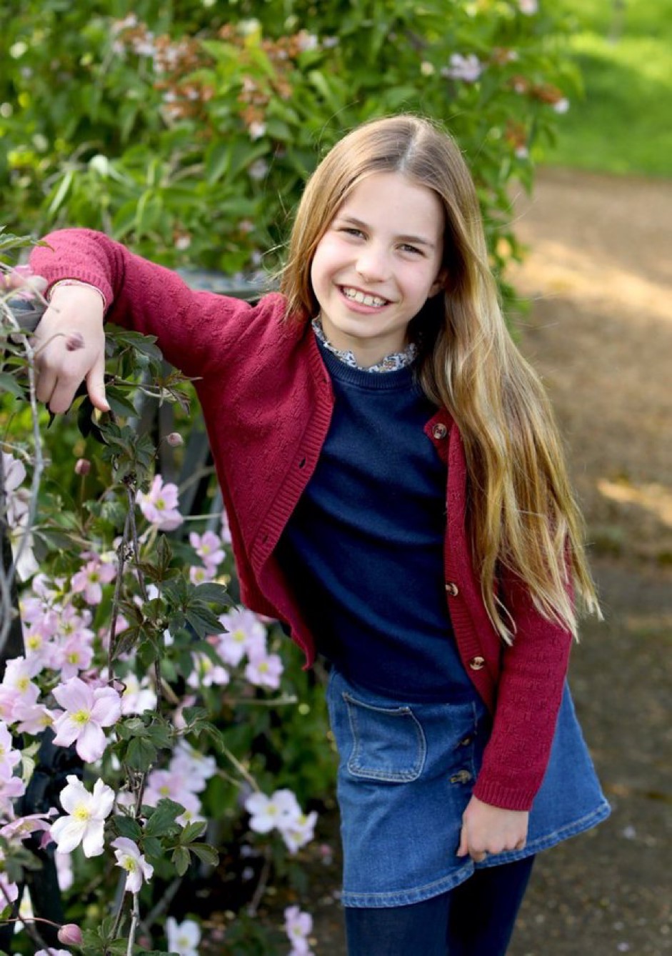 Kate fotografa la figlia Charlotte per i 9 anni. E William rassicura: «Tutti bene a casa, grazie»