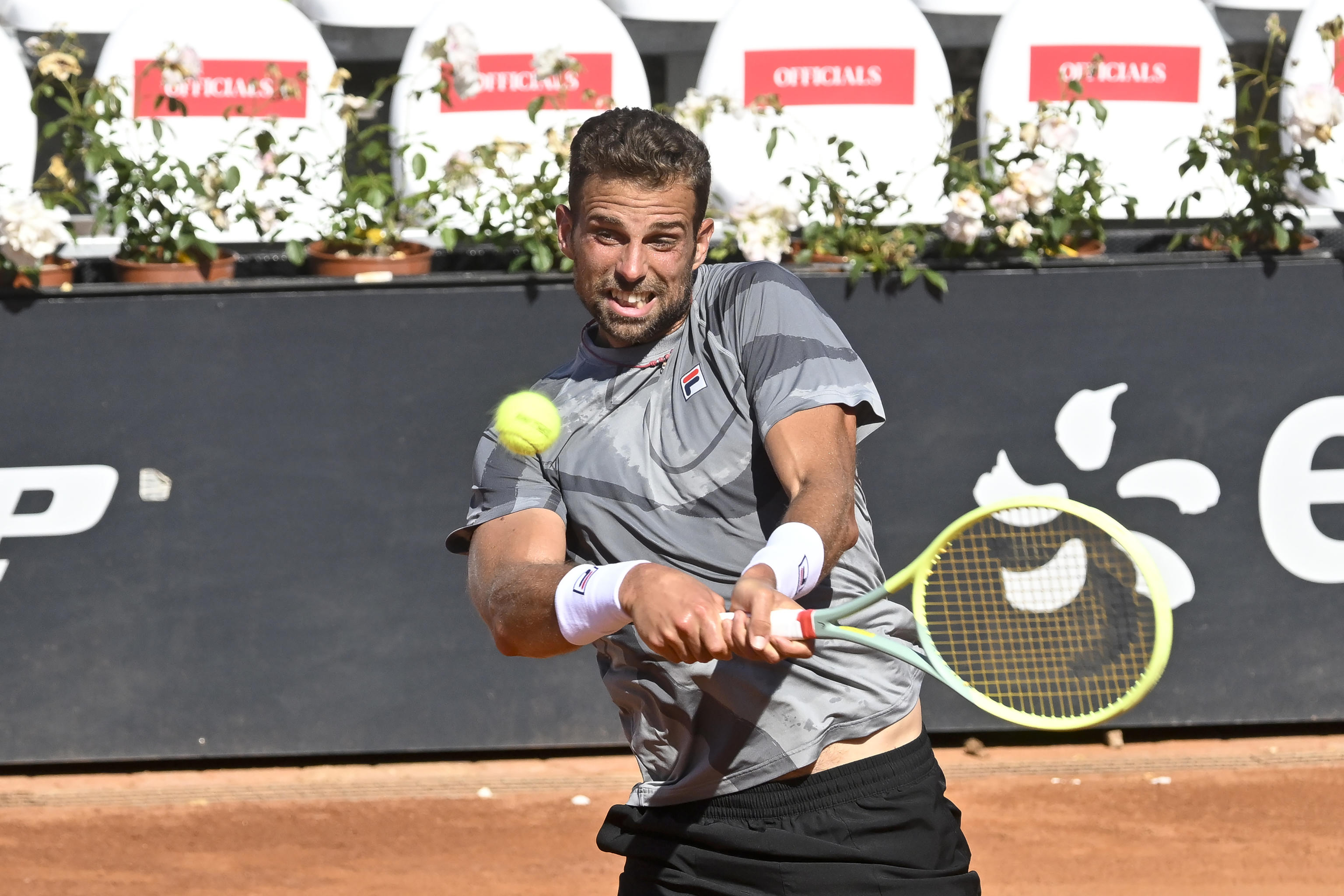Stefano Napolitano of Italy in action against Shang Juncheng of China (not pictured) during their men's singles match at the Italian Open tennis tournament in Rome, Italy, 11 May 2024. ANSA/ALESSANDRO DI MEO