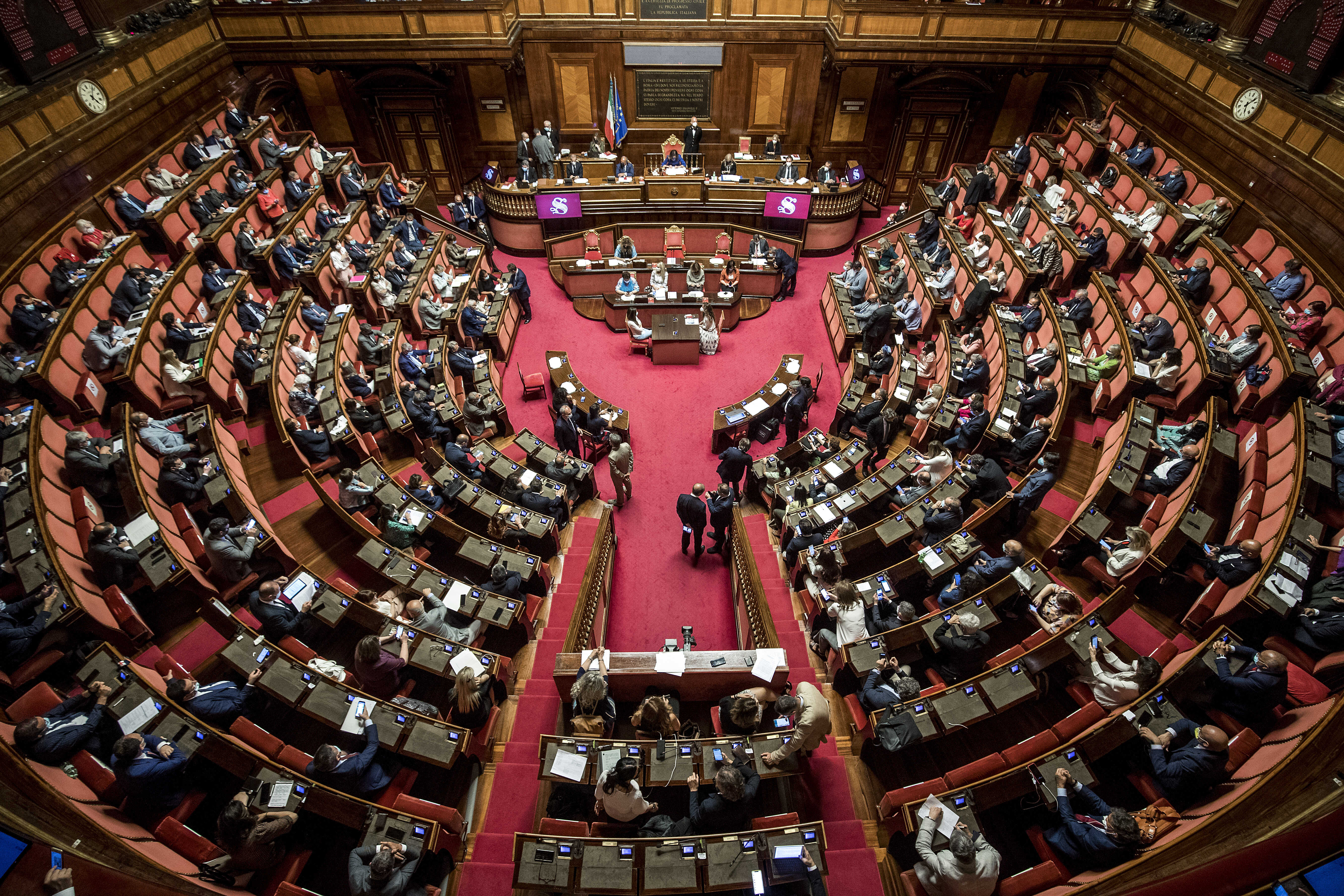 Superbonus, blitz in Senato: FdI aggiunge un membro in Commissione finanze per approvare spalma crediti su 10 anni