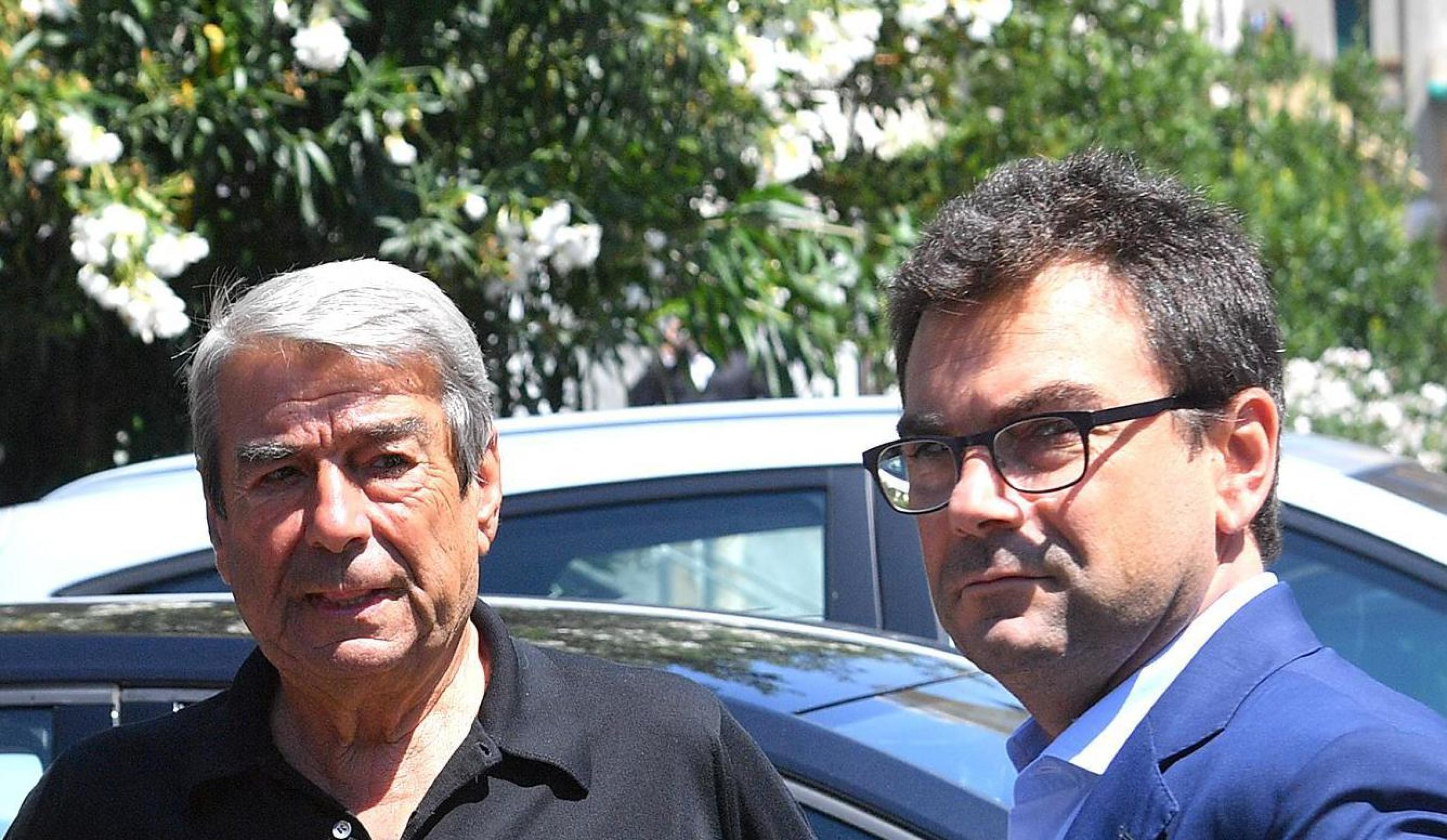 Aldo Spinelli con il figlio Roberto  hanno partecipato al funerale di Gianfranco Messina davanti alla chiesa di S,Teresa di Albaro. Genova, 13 luglio 2017. ANSA/LUCA ZENNARO