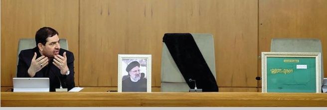 In Iran iniziano i 50 giorni dell'economista Mokhber. E parte la corsa alla successione di Raisi