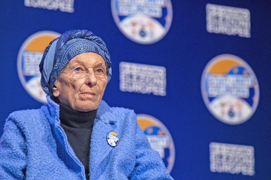 Emma Bonino sulla richiesta della Corte Penale: «Presto per dare giudizi, lasciamo finire l’indagine»
