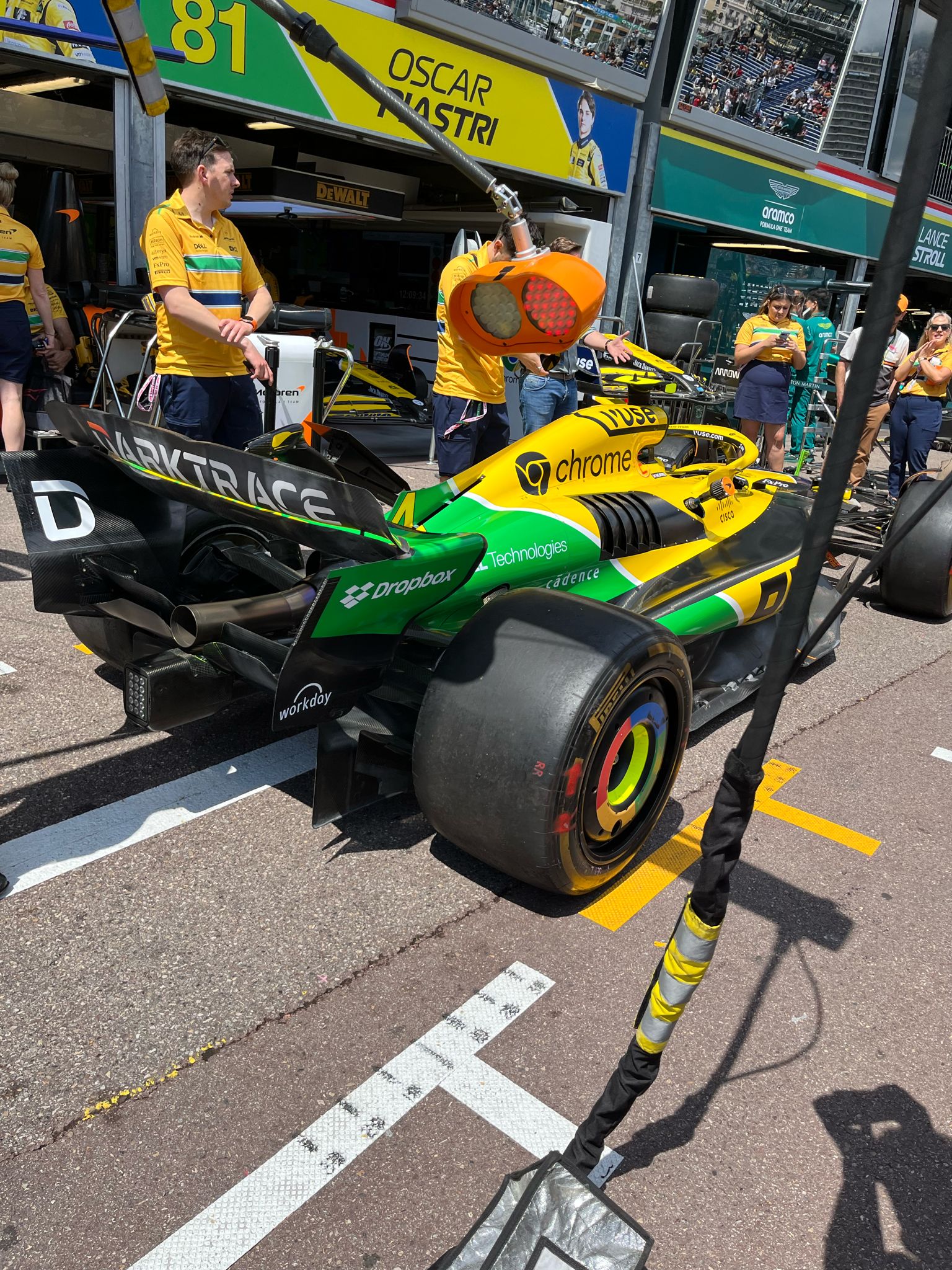 F1 Gp Monaco, le prove libere in diretta: Leclerc prende le misure per la pole. Sfida a Verstappen, Norris e Sainz