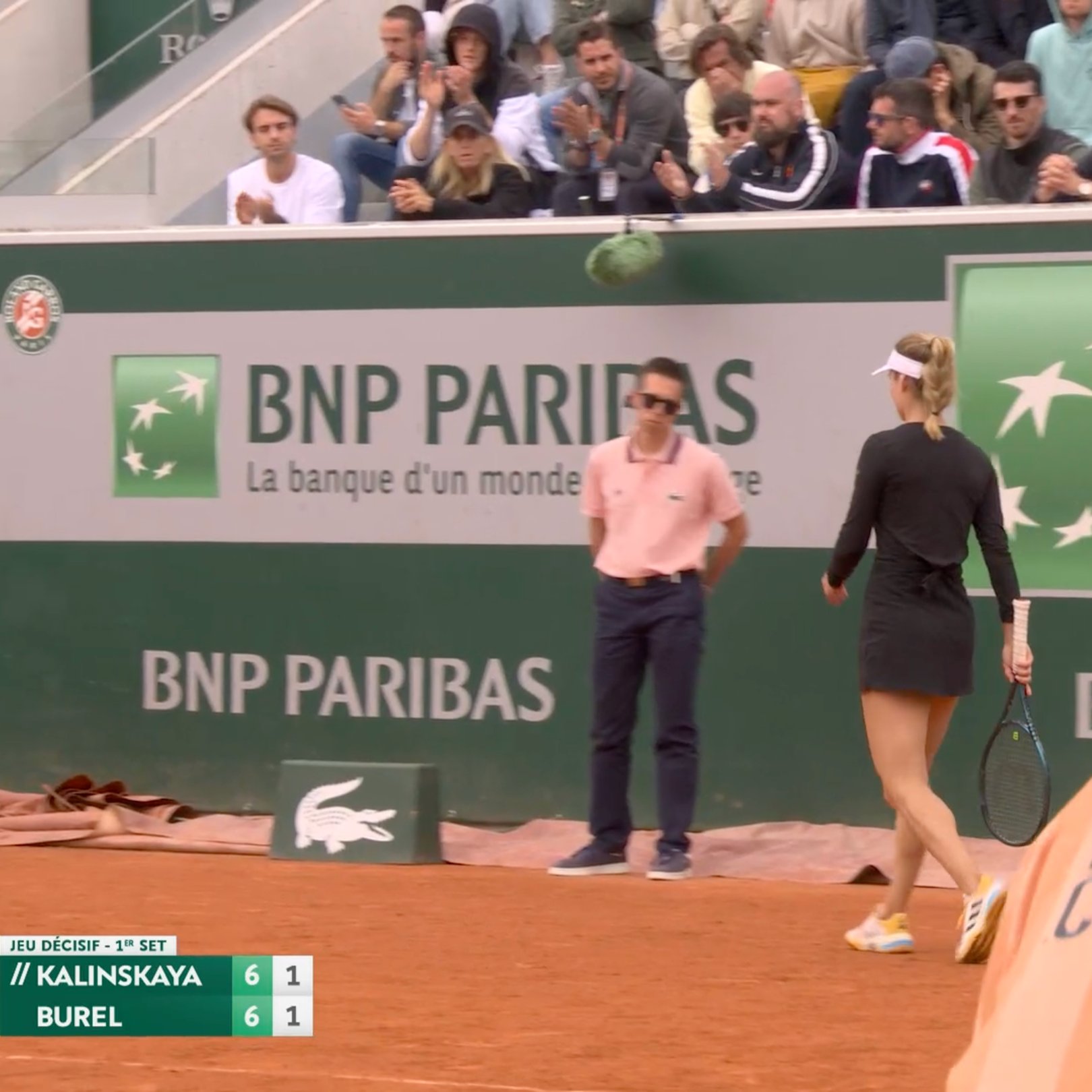 Jannik Sinner da Anna Kalinskaya durante la partita con Clara Burel del Roland Garros
