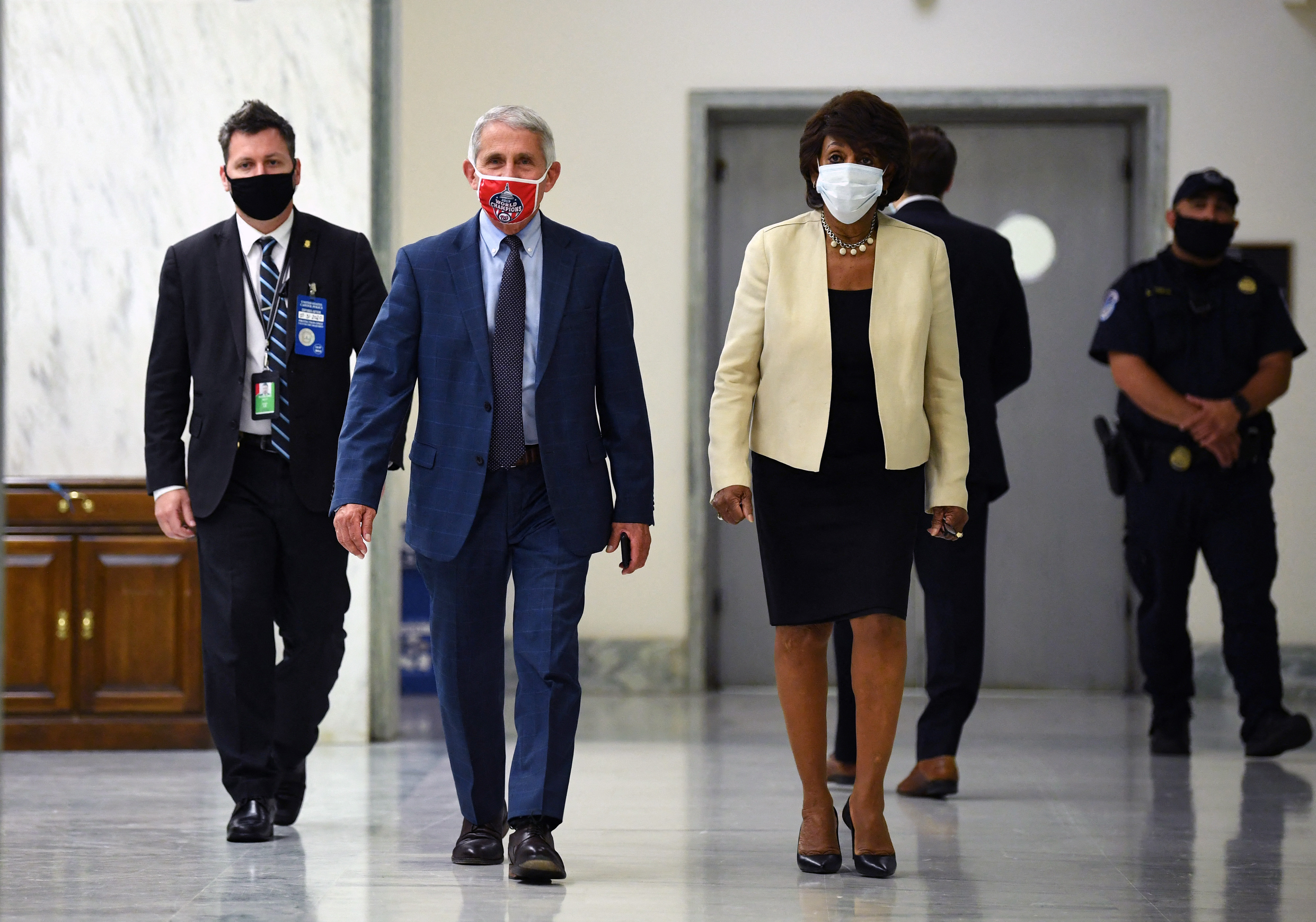 Wuhan e le email cancellate, gli imbarazzi di Fauci nel mirino del Congresso