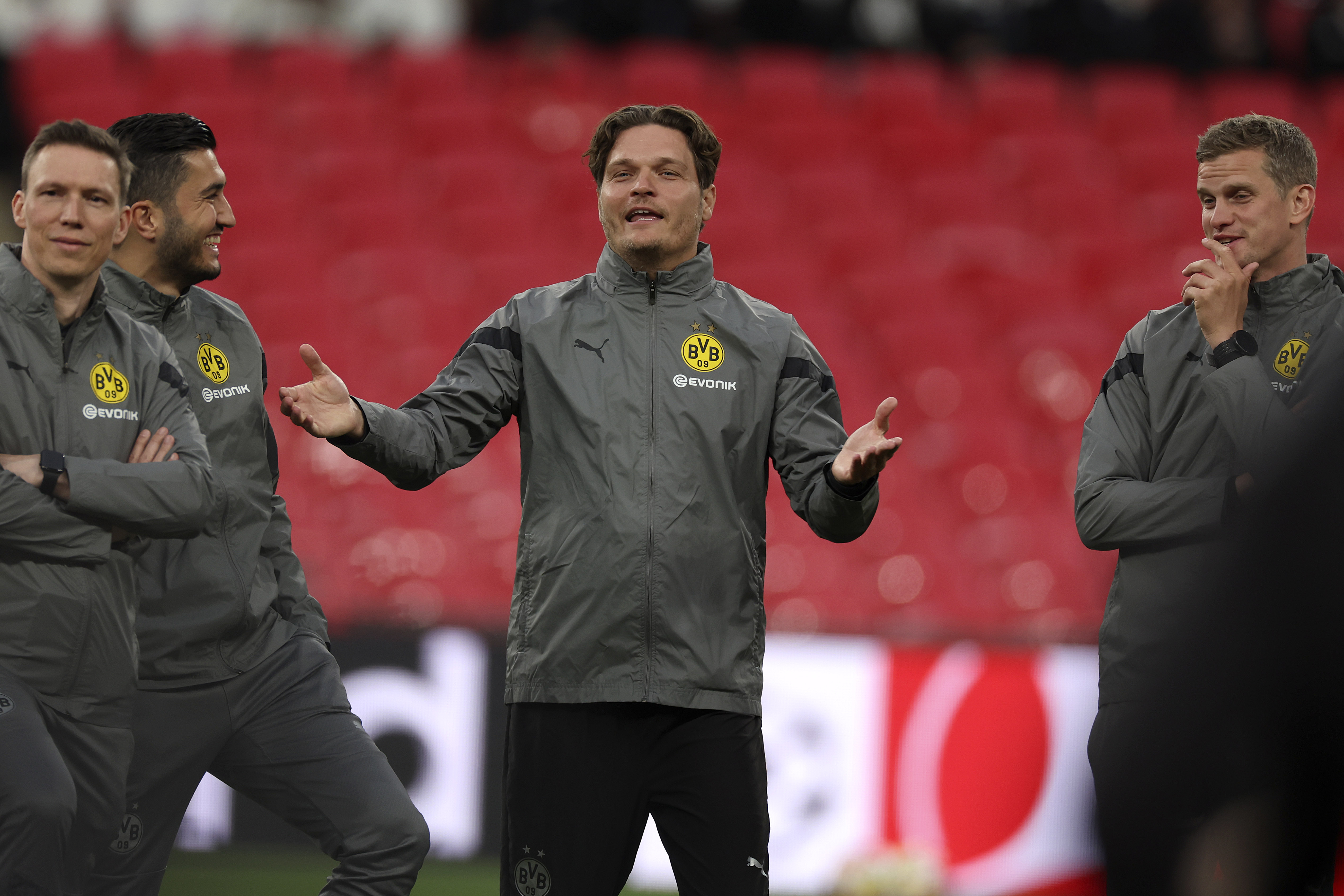 Dortmund\'s head coach Edin Terzic gestures during a training session ahead of the Champions League final soccer match between Borussia Dortmund and Real Madrid at Wembley Stadium in London , Friday, May 31, 2024.(AP Photo/Ian Walton)    Associated Press / LaPresse Only italy and Spain