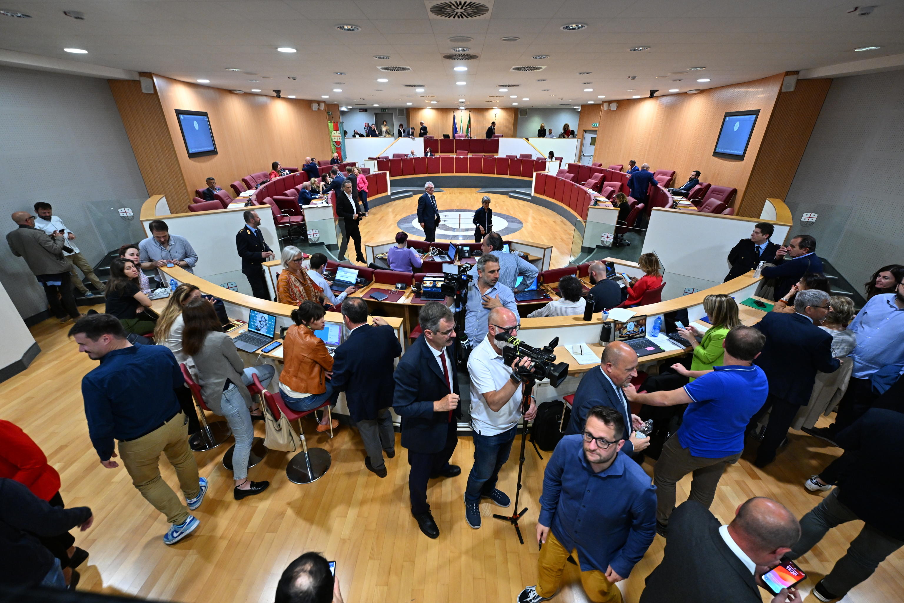 Un momento della seduta del consiglio regionale dove si discute la mozione di sfiducia e la.richiesta di dimissioni.  04 giugno 2024. ANSA/LUCA ZENNARO ZENNARO