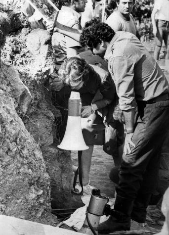 The wooden tablet, the parallel tunnel and the porter: all the (bankrupt) attempts to save Alfino Rmpi, who died in a well in Vermicino 43 years ago