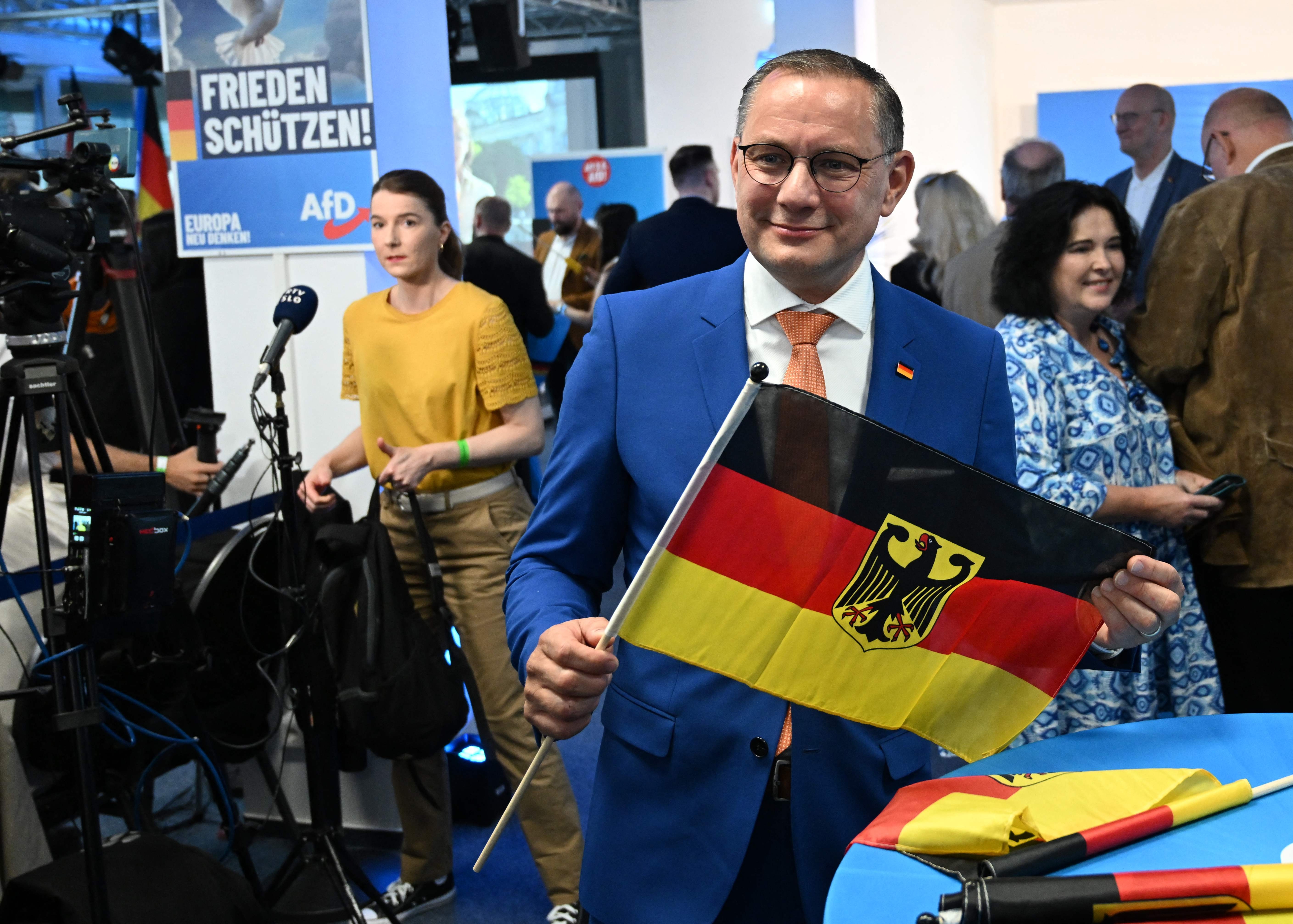In Germania l'AfD è il secondo partito: l'estrema destra supera i socialdemocratici di Scholz