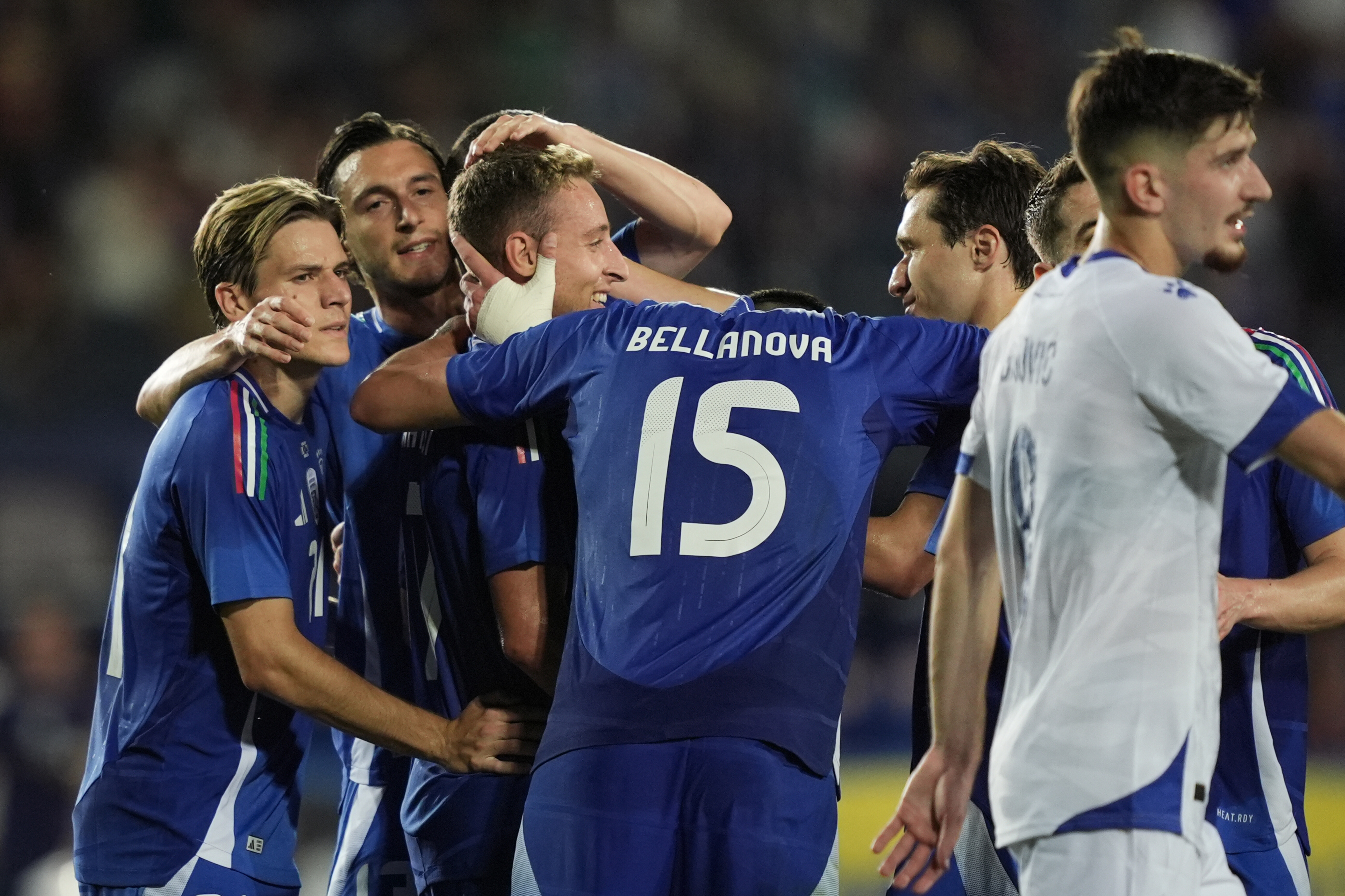 Italy's Davide Frattesi celebrates after scoring the 1-0 goal for his team during the friendly match 2024 between Italy and Bosnia and Herzegovina at Carlo Castellani Stadium - Sport, Soccer - Empoli, Italy - Sunday June 8, 2024 (Photo by Massimo Paolone/LaPresse)
