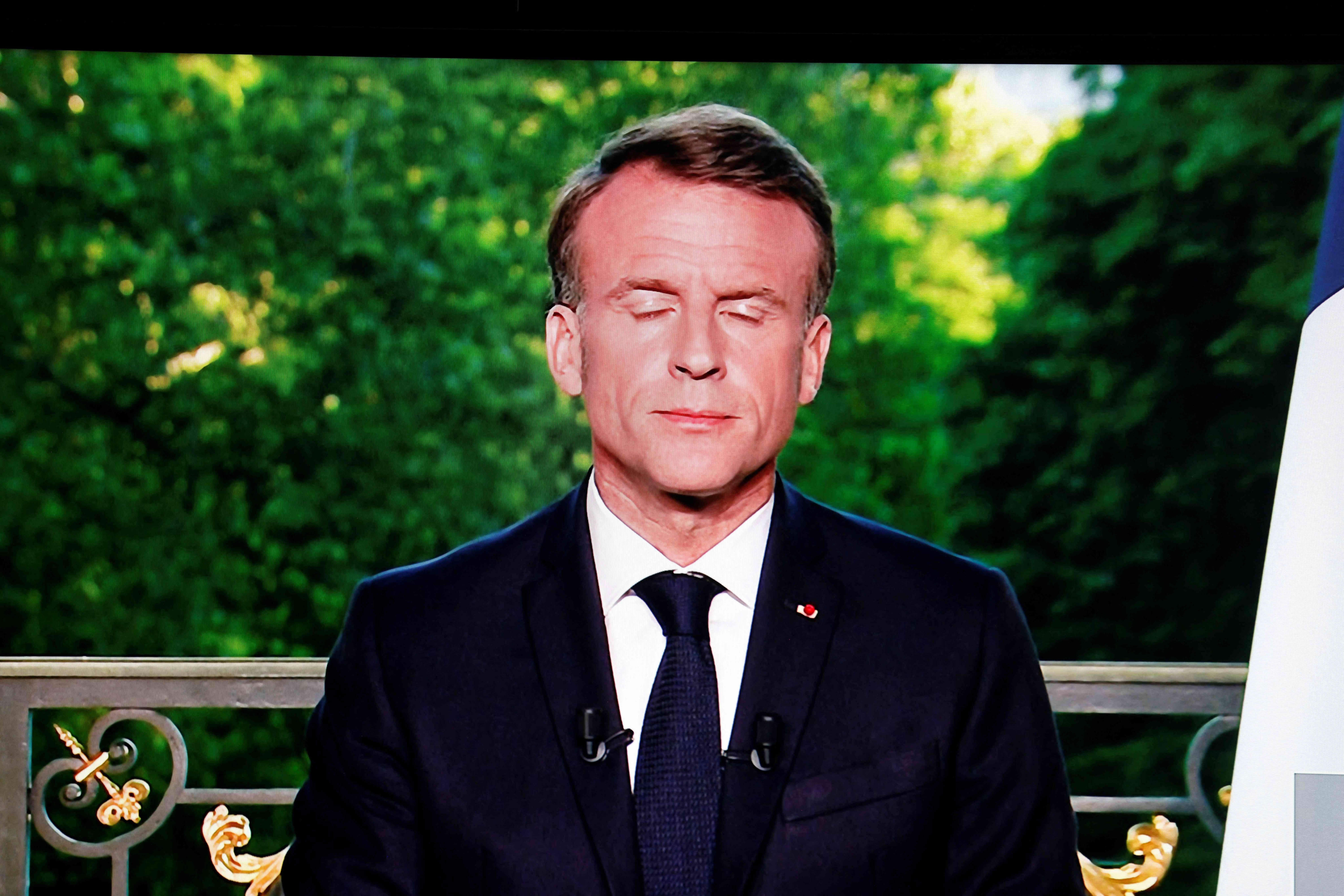 Le Pen a valanga, oltre il 30% Macron: «Elezioni anticipate»