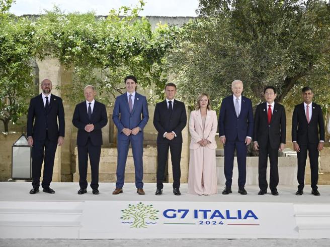 Meloni e gli altri leader al G7 a Borgo Egnazia