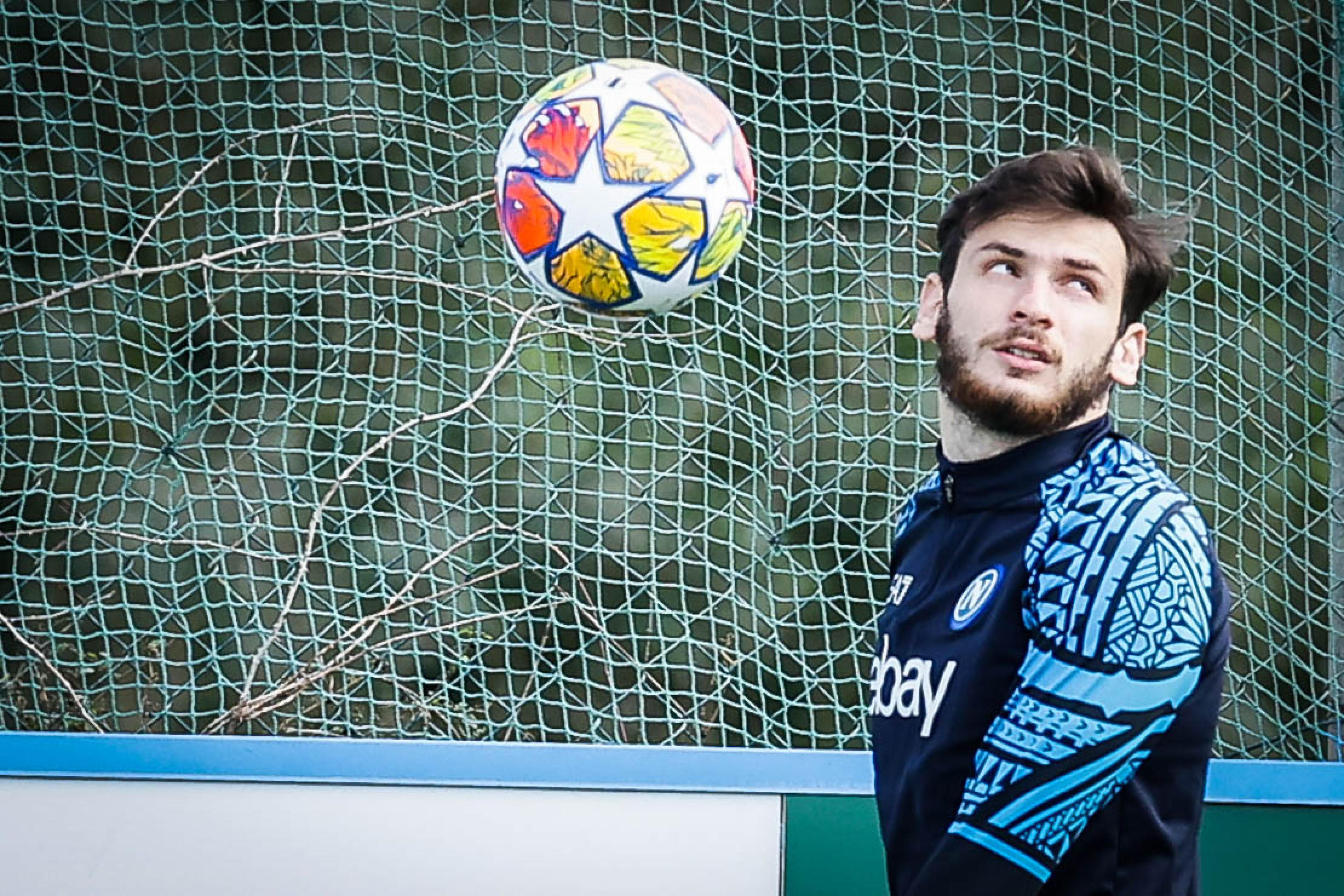 Napoli?s forward Khvicha Kvaratskhelia attends a training session of the team in Castel Volturno, Italy, 11 march . SSC Napoli face FC Barcelona in their UEFA Champions League Round of 16,  second leg match on 12 march 2024. Napoli 11 March 2024. CESARE ABBATE/ANSA
