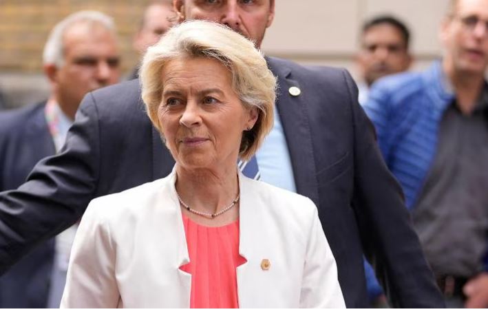 Tra i Verdi e la destra, il doppio fronte di vin der Leyen