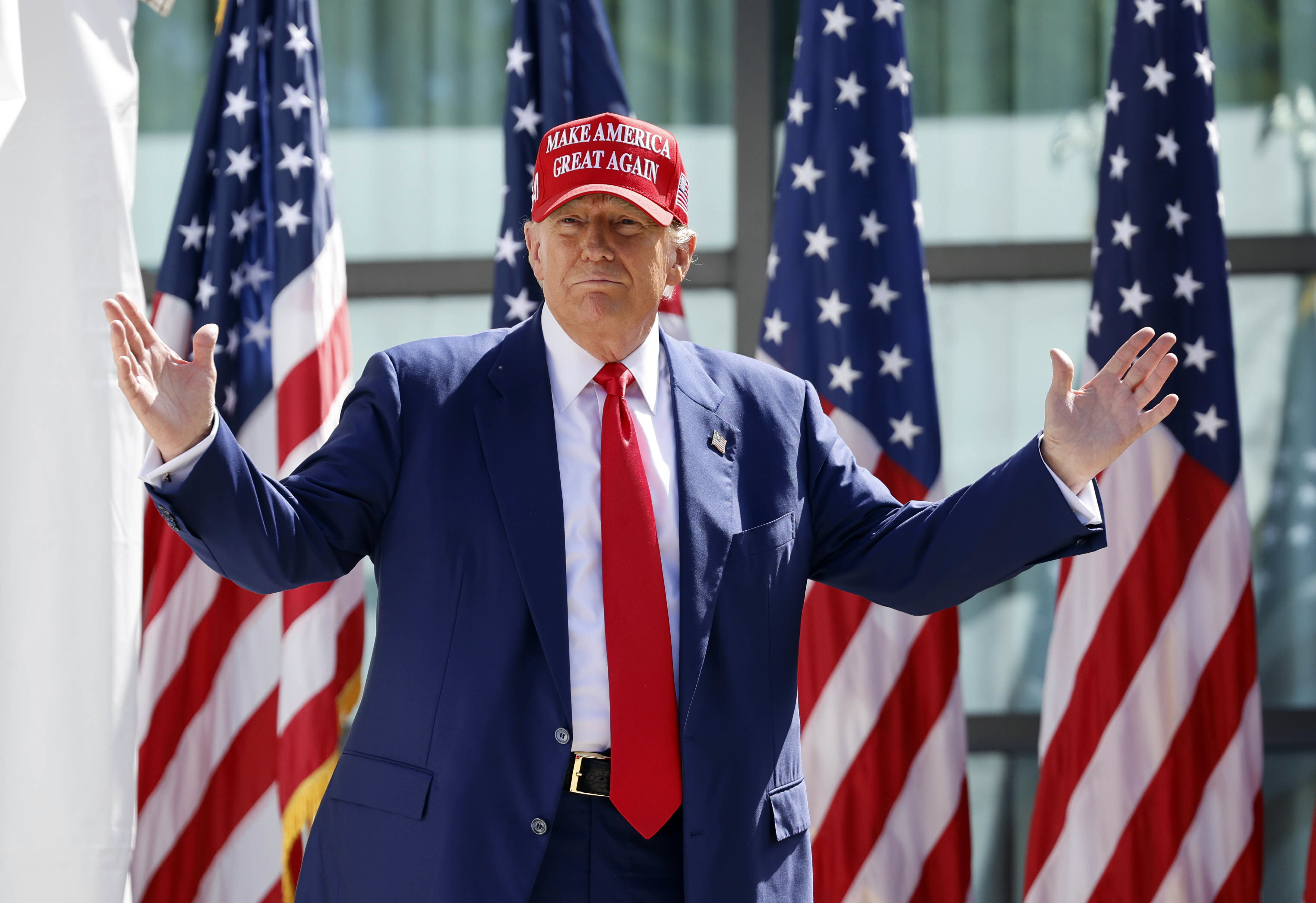 Il piano di Trump per la pace in Ucraina: «Se Kiev non si siede a trattare, niente aiuti americani»