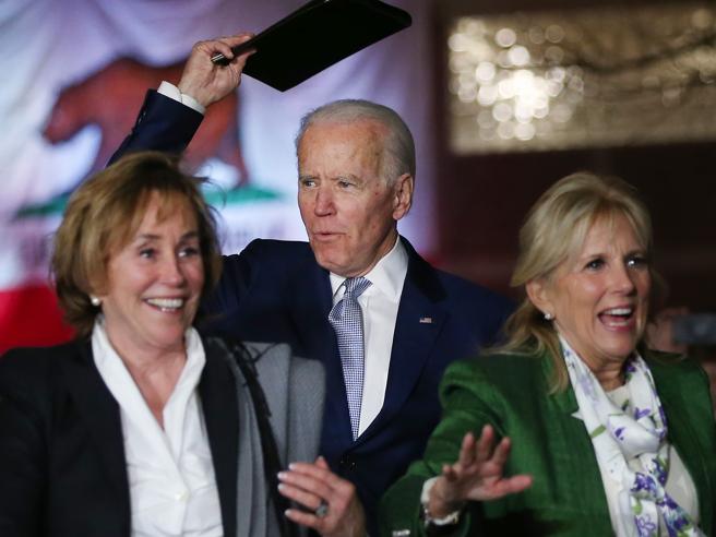 Chi potrà convincere Biden a fare il passo indietro? Decisive  Jill e la sorella Valerie