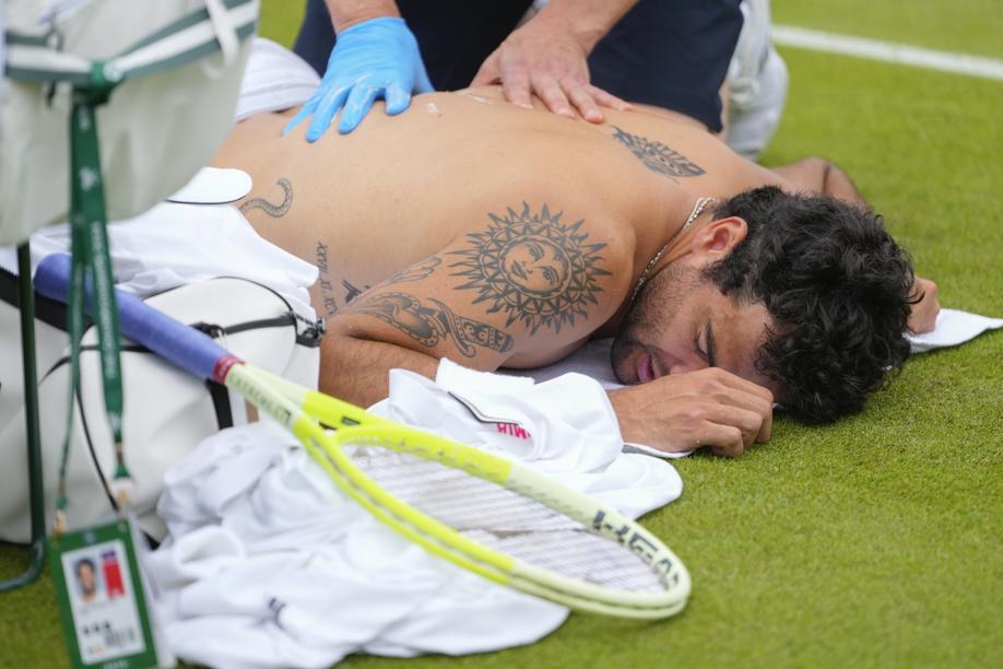 Risultati italiani oggi a Wimbledon 2024: Berrettini vince con Fucsovics nonostante l'infortunio alla schiena 