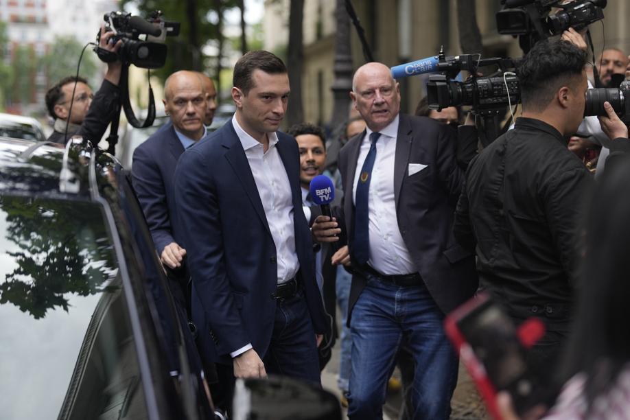Bardella agita lo spettro rosso