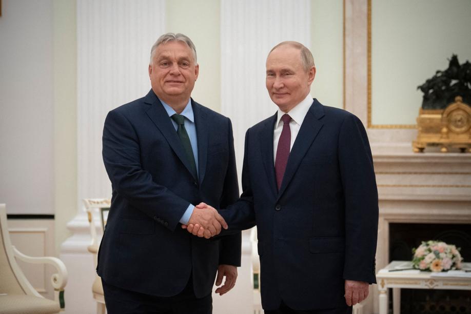 In this handout picture taken and released by Hungarian Prime Minister's Office on July 5, 2024, Hungarian Prime Minister Viktor Orban meets with Russian President Vladimir Putin at the Kremlin in Moscow. (Photo by VIVIEN CHER BENKO / HUNGARIAN PRIME MINISTER'S OFFICE / AFP)