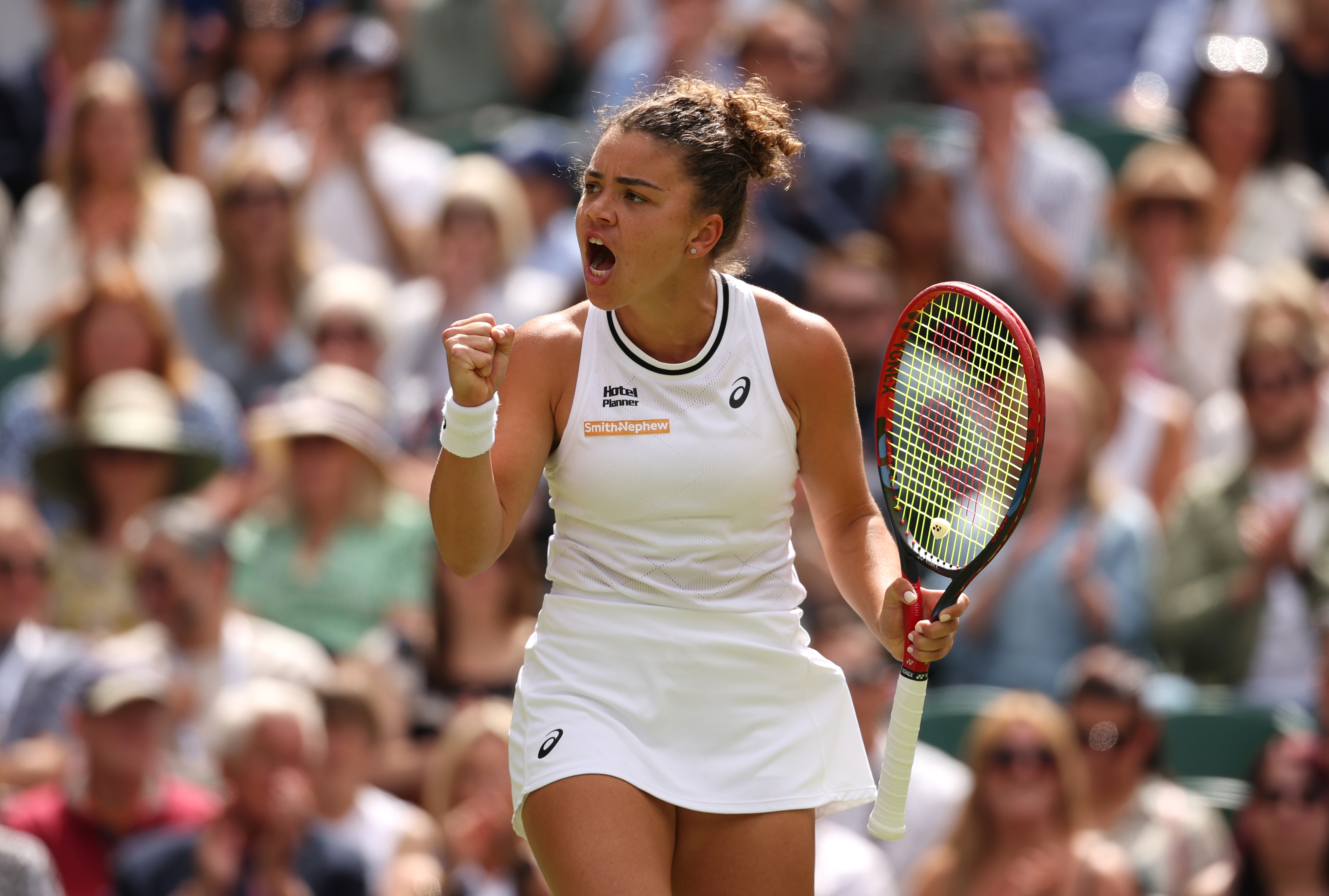 LONDON, ENGLAND - JULY 13: Jasmine Paolini of Italy celebrates a point as she plays against Barbora Krejcikova of Czechia during her Ladies' Singles Final match during day thirteen of The Championships Wimbledon 2024 at All England Lawn Tennis and Croquet Club on July 13, 2024 in London, England. (Photo by Julian Finney/Getty Images)