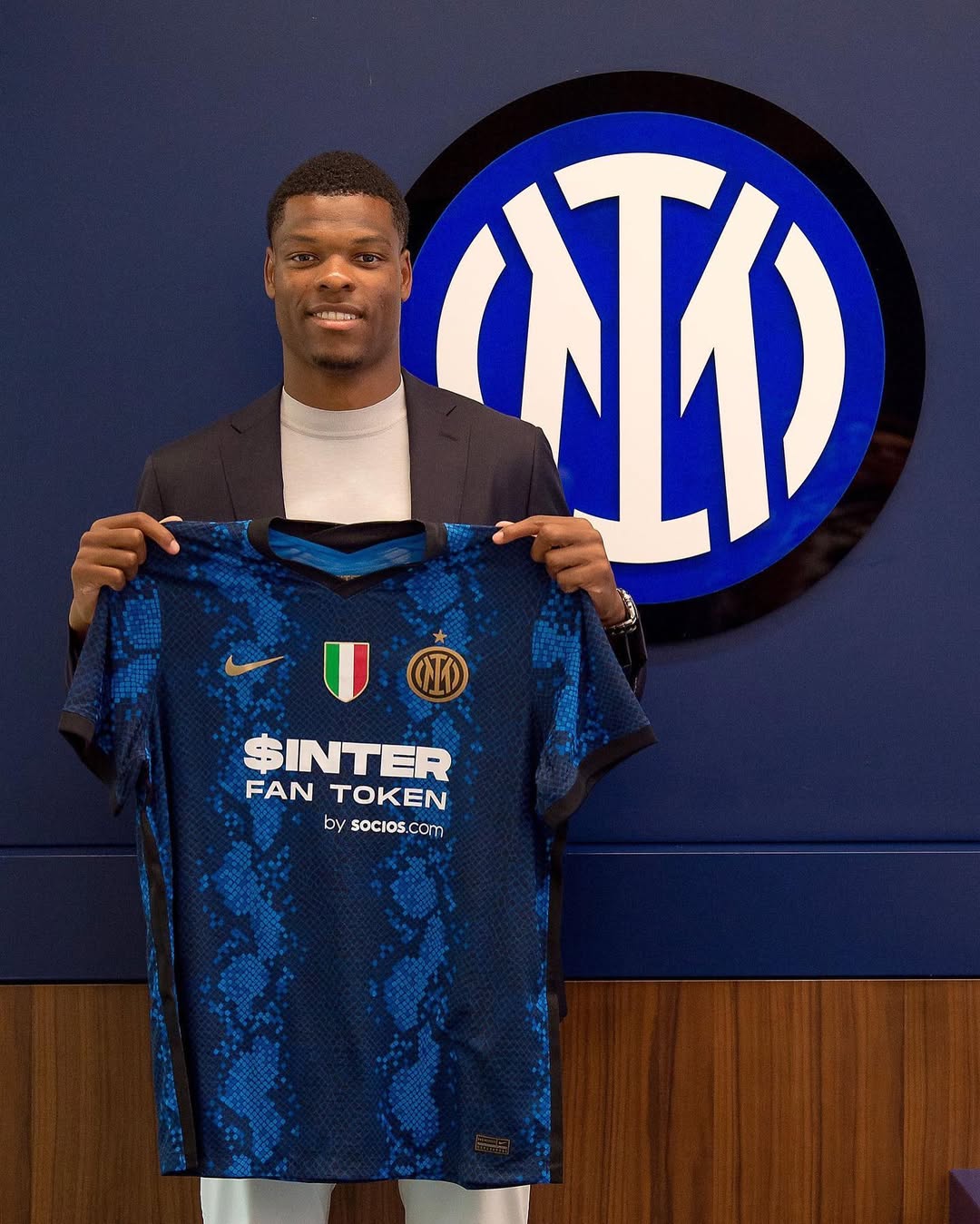 Denzel Dumfries, chi è il trascinatore dell'Inter: nome da attore, la ...