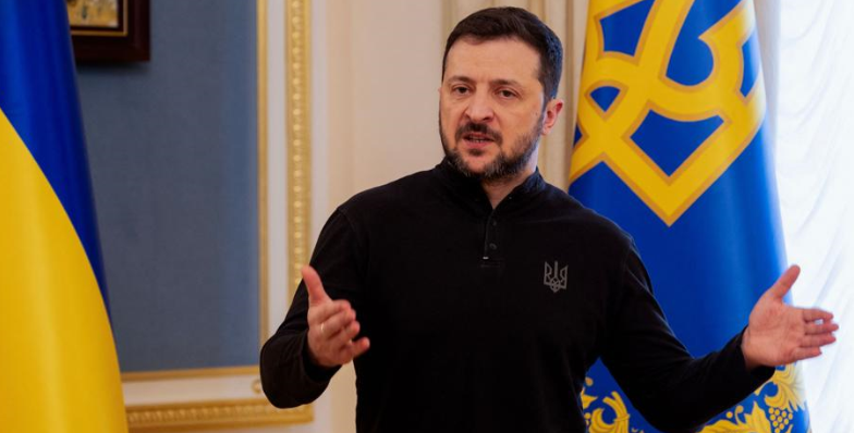 Ucraina-Russia, le notizie di oggi in diretta | Zelensky: «Pronto a dimettermi se aderiremo alla Nato». Gran Bretagna: «Via a nuovo maxi pacchetto di sanzioni contro Mosca»
