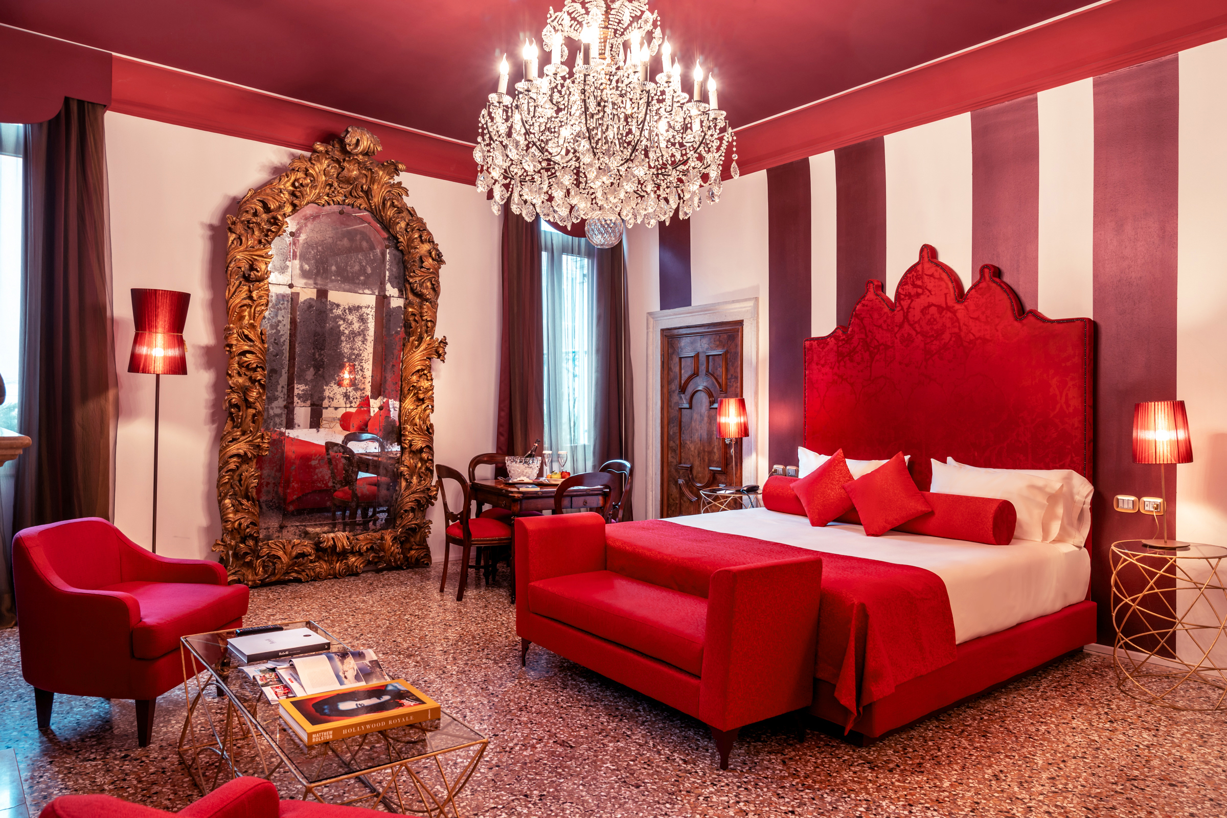 Excess Venice, the « excessive » hotel by Elisabetta Dotto where to look for freedom (even from home)