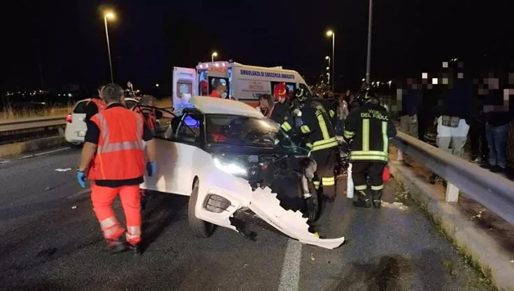 Bari, Minicar ends up against car: the 16 -year -old Sofia Lorusso died. Parents warned by an app