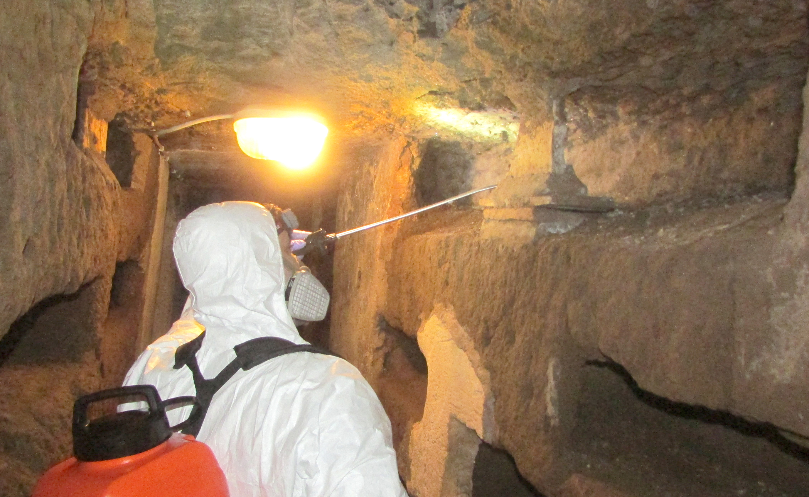 Rome, the catacombs threatened by climate change. « At risk frescoes of two thousand years ago, interventions urgently »