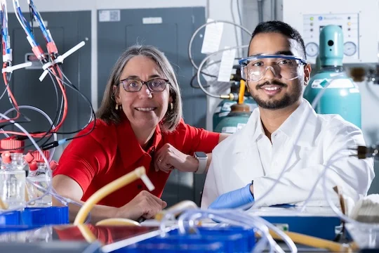 Caroline Ajo-Franklin e Biki Bapi Kundu hanno guidato il team della Rice University