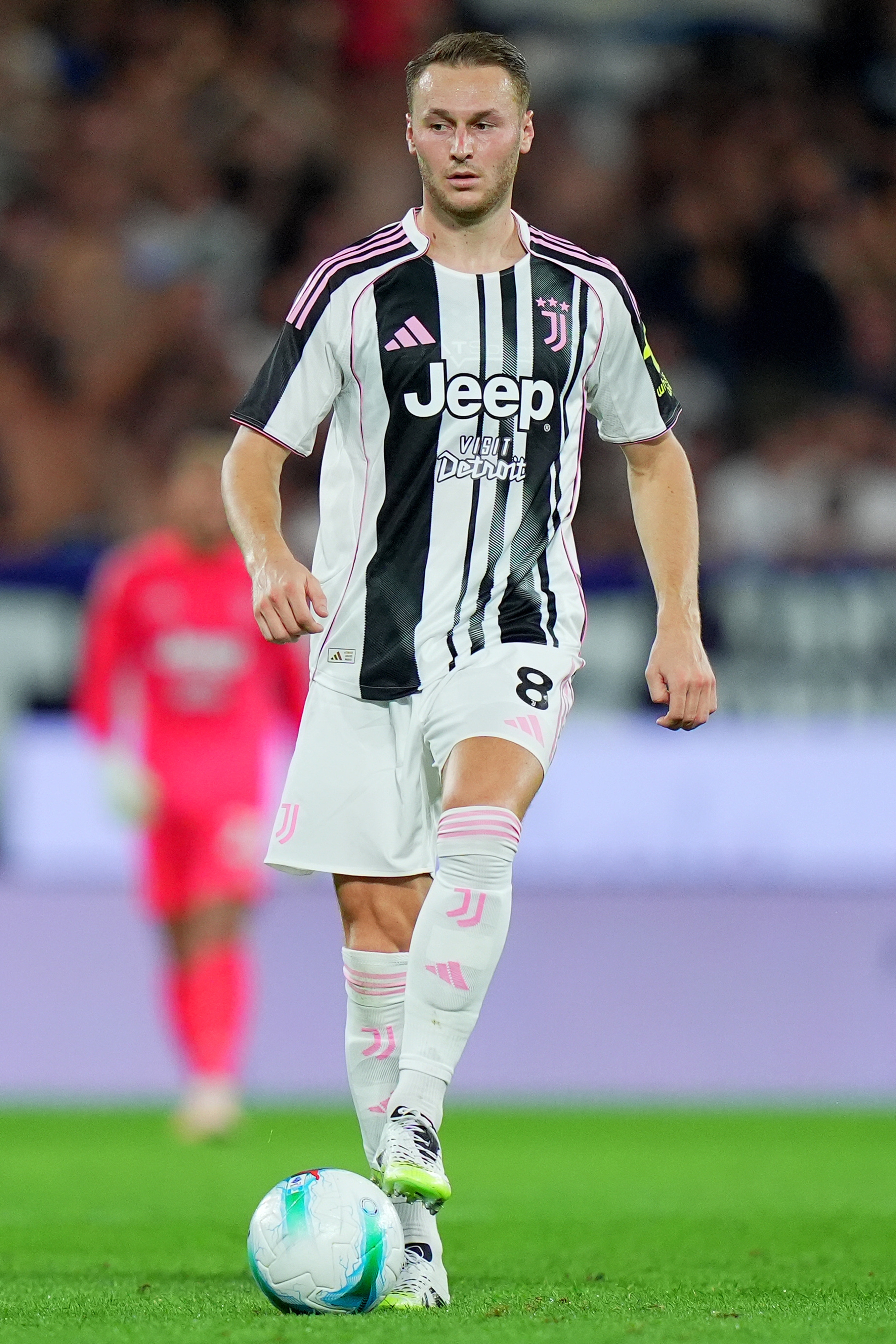Juventus' Teun Koopmeiners   during the Bortolotti trophy,  soccer match between Atalanta and Juventus  at Gewiss Stadium in Bergamo  , North Italy -  Saturday ,  August  16  , 2025 . Sport - Soccer (Photo by Spada/LaPresse)