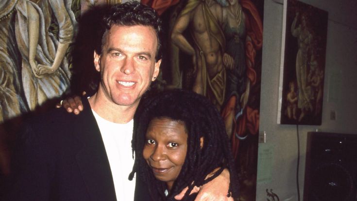 Whoopi Goldberg compie 70 anni: le origini del nome d'arte, si è sposata tre volte, 7 segreti