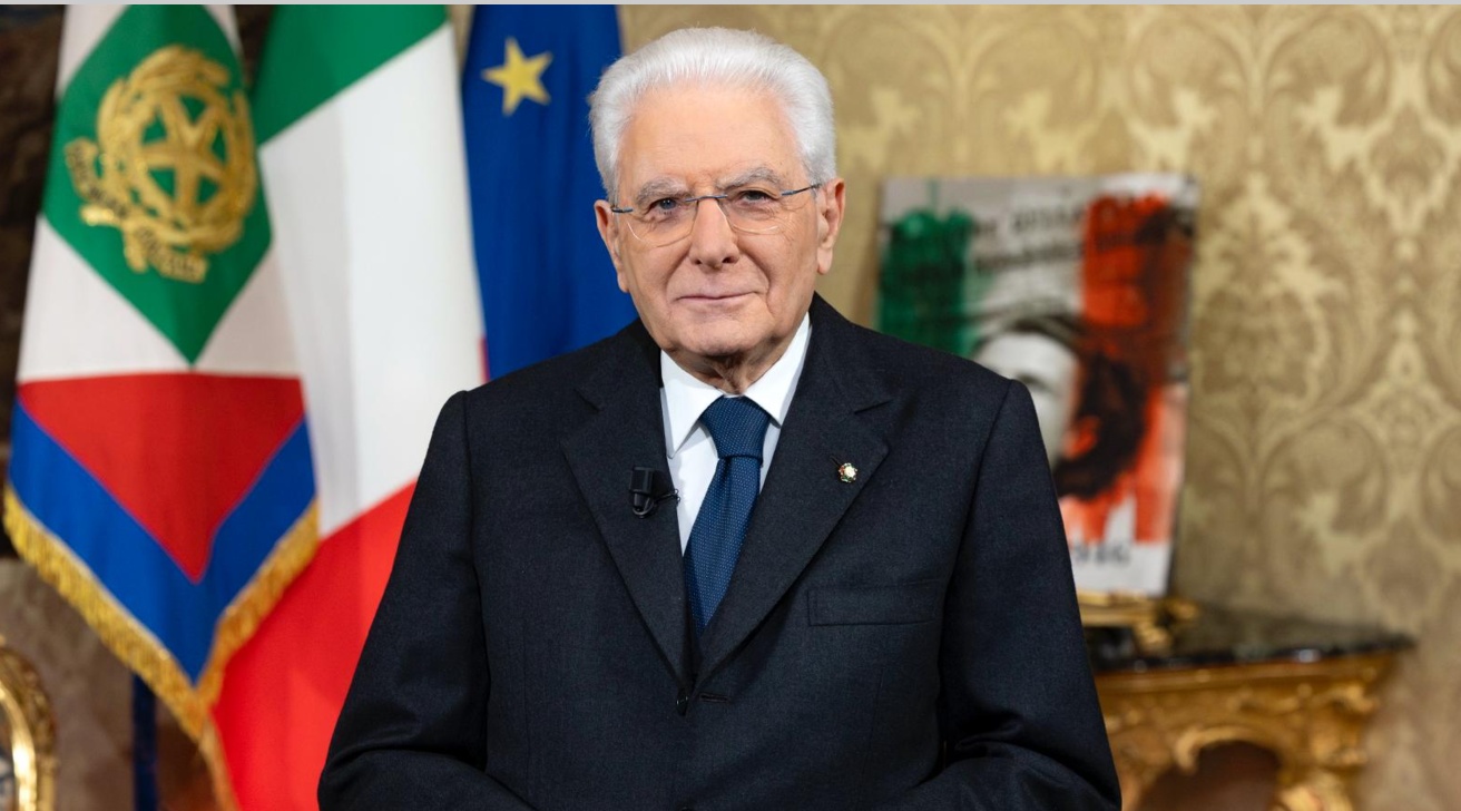 Il discorso di fine anno di Mattarella: «Ripugnante il rifiuto della pace di chi si sente forte. La Repubblica uno spartiacque»